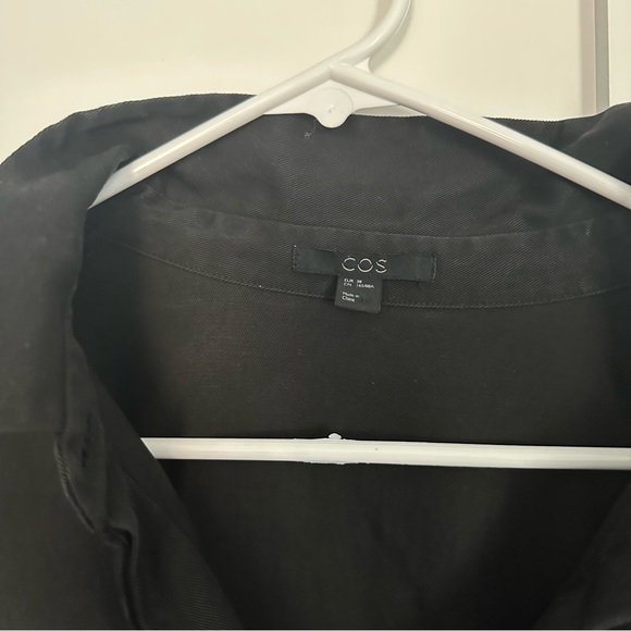 COS Aline Oversized Black Shirt - Picture 2 of 5